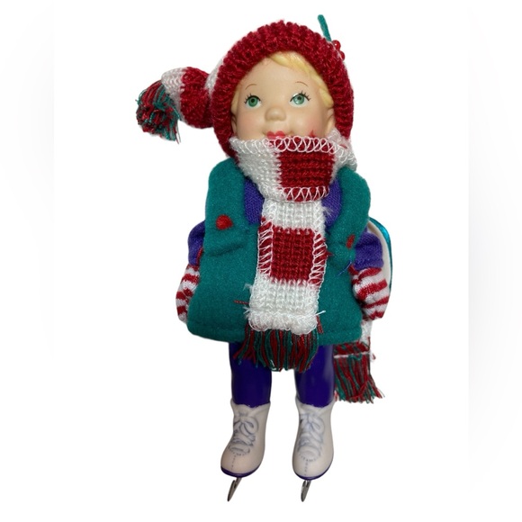 Hallmark Keepsake Ornament 2002 Mistletoe Miss #2. Box Memory Card. Nina Aube" - Picture 2 of 9